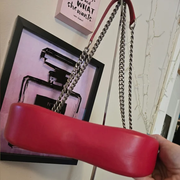 Louis Vuitton New Wave PM Chain Bag! - Picture 12 of 16